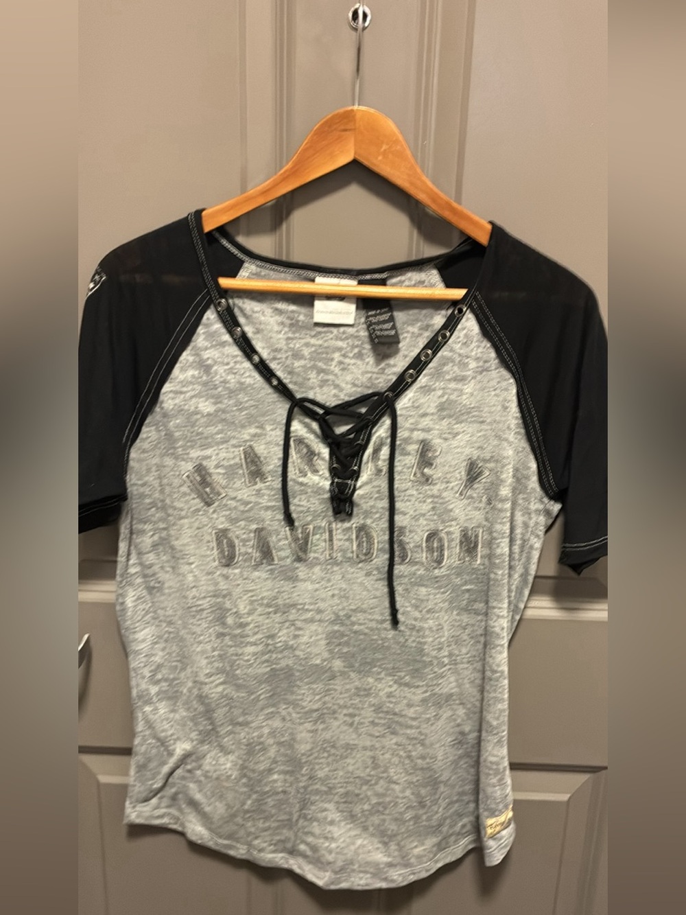 Harley-Davidson Gray & Black Lace-Up Raglan Tee